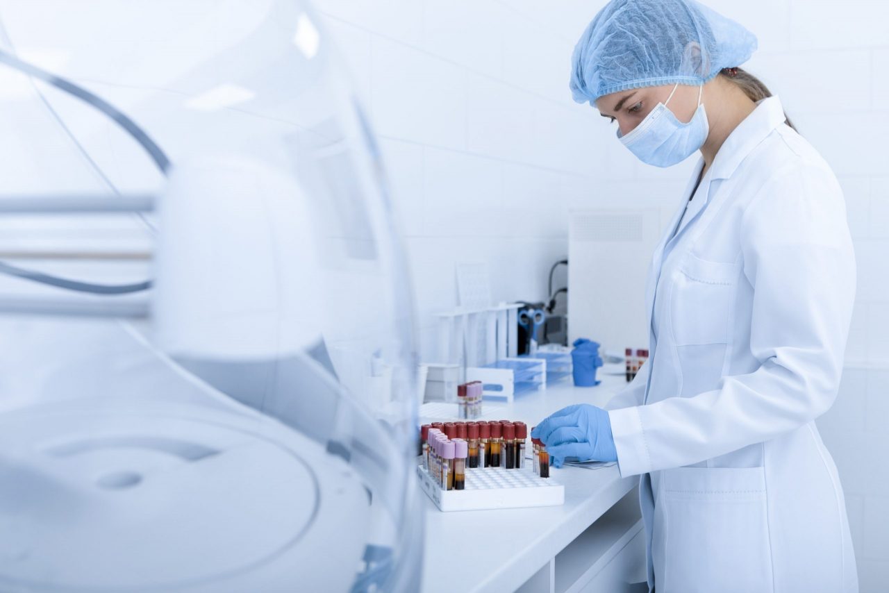 woman-collecting-blood-samples-for-testing-on-diff-WVGXYJD-scaled-1280x854.jpg