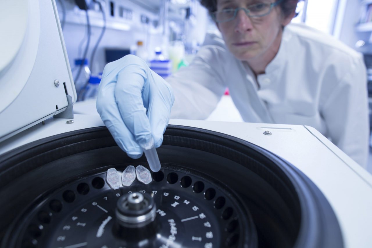 female-biologist-putting-tubes-in-centrifuge-2022-01-20-23-19-59-utc-scaled-1280x854.jpg